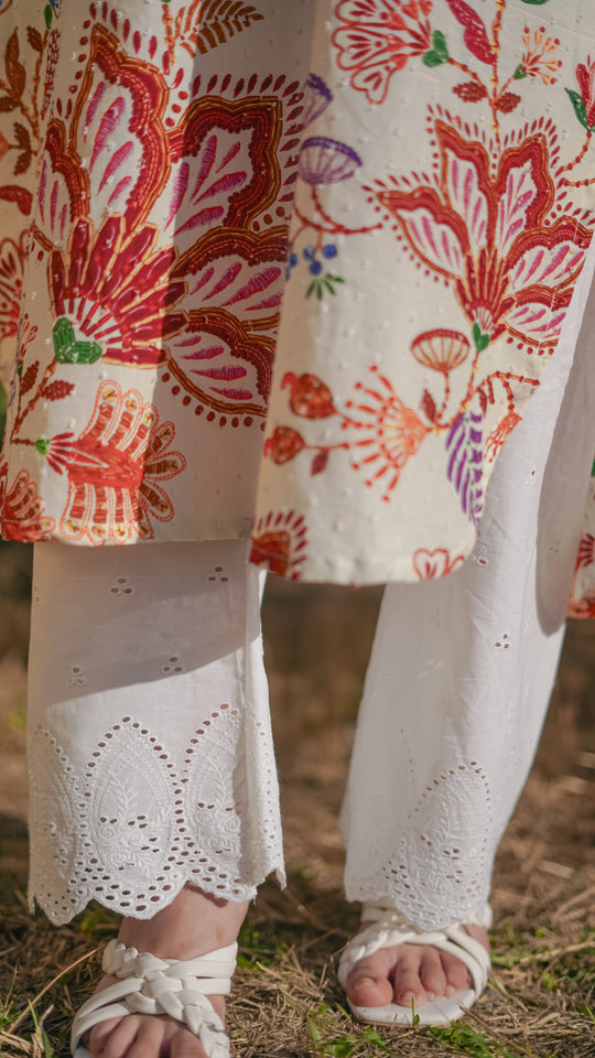 Mahnoor 2-Piece Printed Lawn with White Trouser Ensemble