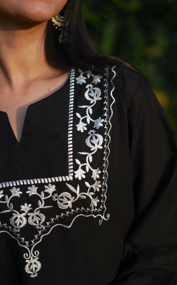 Fahira 2-Piece Black Lawn with White Embroidered Detailing